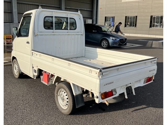 Mitsubishi MINICAB TRUCK 2003-10 18709-3