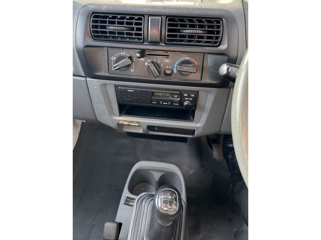 Mitsubishi MINICAB TRUCK 2003-10 18709-6