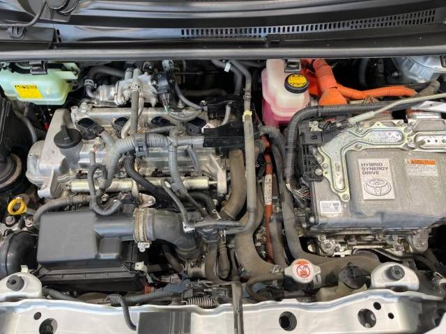 Toyota VITZ HYBRID 2018-02 13458-18