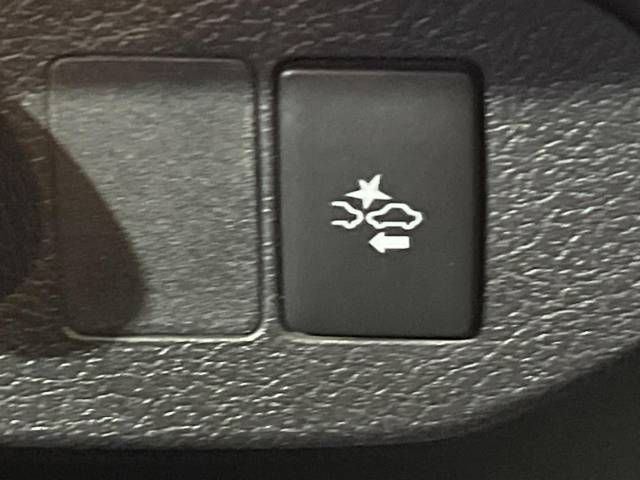 Toyota VITZ HYBRID 2018-02 13458-7