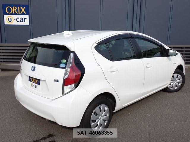 Toyota AQUA 2017-03 314264-2