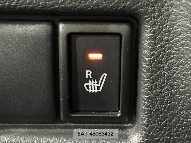 Suzuki SPACIA 2020-02 338684-6