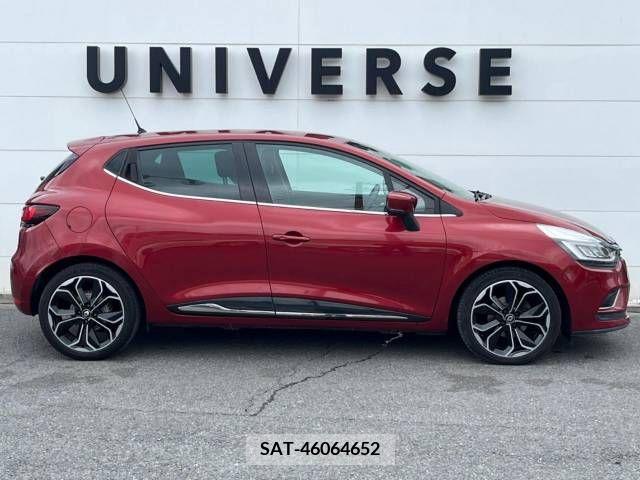 Renault LUTECIA 2017-06 375970-19