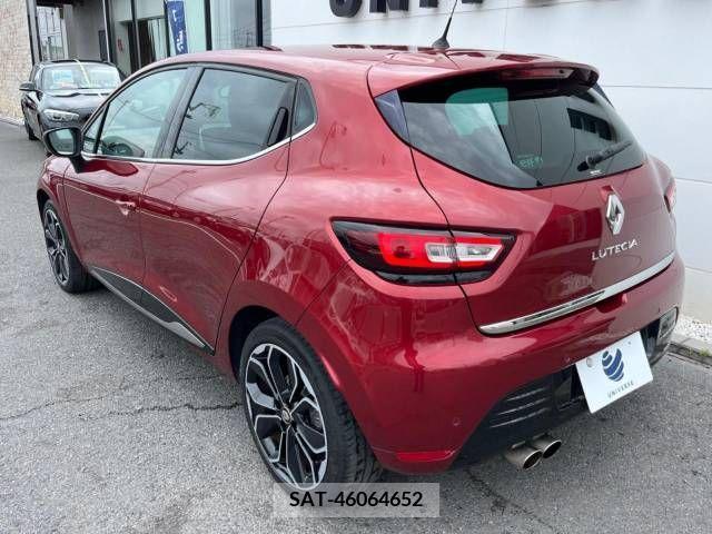 Renault LUTECIA 2017-06 375970-18