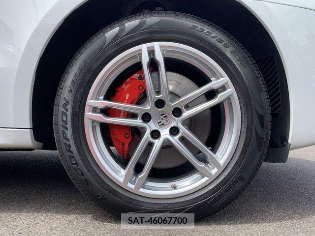 Porsche MACAN 2015-08 281528-5