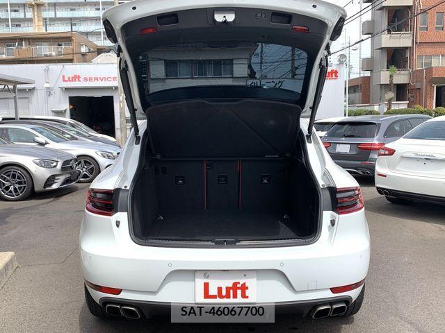 Porsche MACAN 2015-08 281528-7