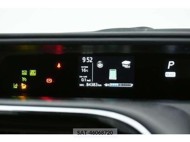 Toyota AQUA 2018-03 314353-9