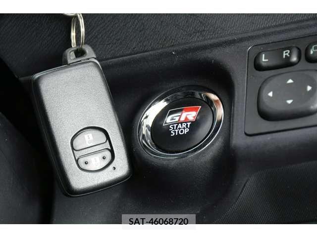 Toyota AQUA 2018-03 314353-8