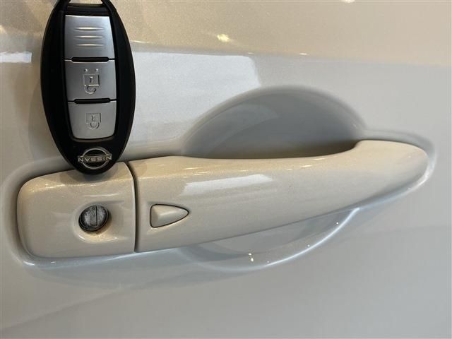 Nissan NOTE 2021-06 186316-15