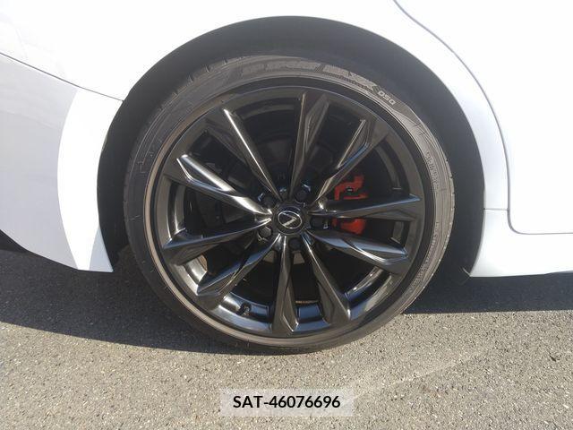 Lexus IS 2023-01 300102-16