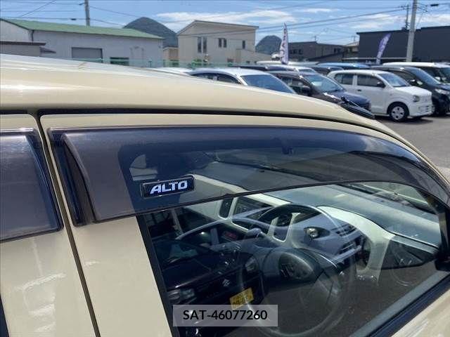 Suzuki ALTO 2018-01 351839-23