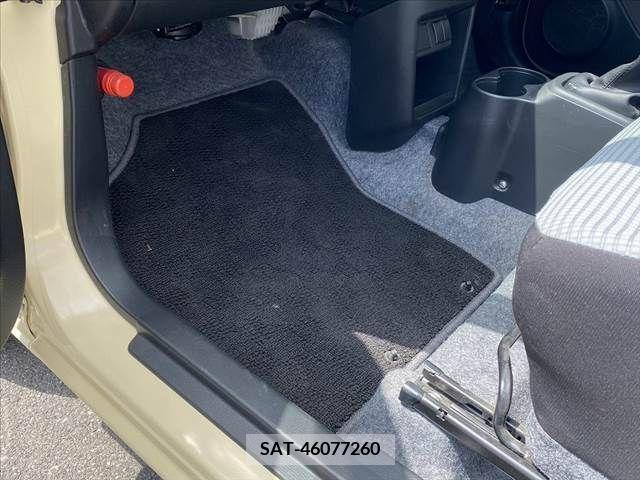 Suzuki ALTO 2018-01 351839-29