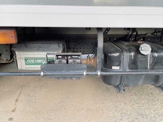 Isuzu ELF TRUCK 2017-11 422-14