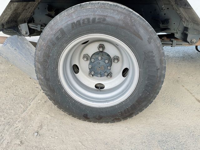 Isuzu ELF TRUCK 2017-11 422-15