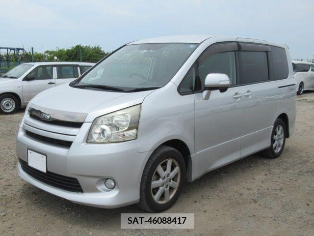 Toyota NOAH 2009-11 381097-2
