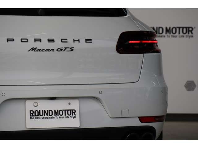 Porsche MACAN 2017-09 196605-7