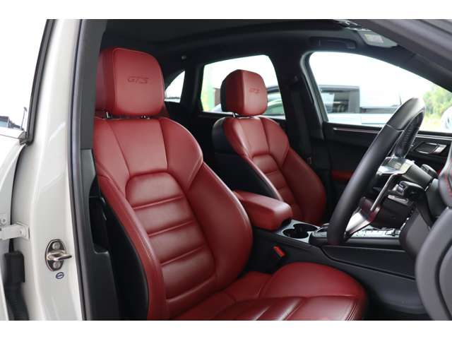 Porsche MACAN 2017-09 196605-12