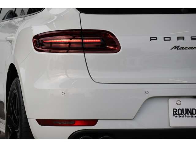 Porsche MACAN 2017-09 196605-6