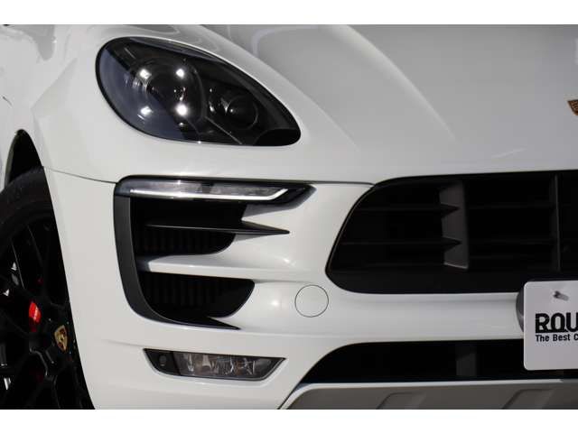 Porsche MACAN 2017-09 196605-3