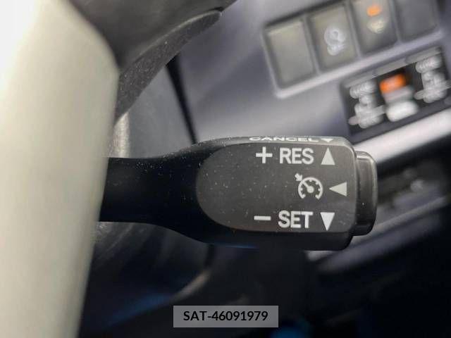 Toyota VOXY 2014-07 321402-7