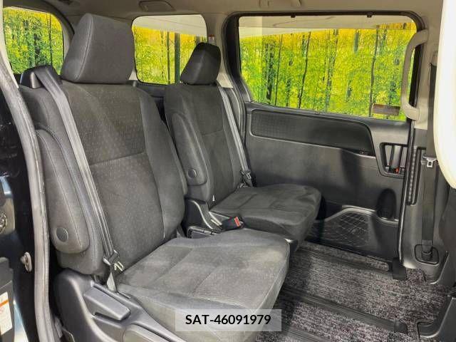 Toyota VOXY 2014-07 321402-9
