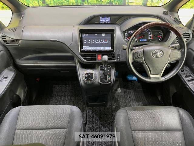 Toyota VOXY 2014-07 321402-1
