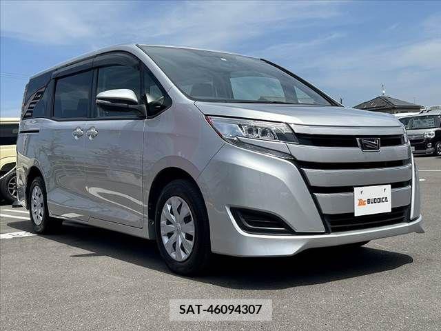 Toyota NOAH 2019-02 242896-7