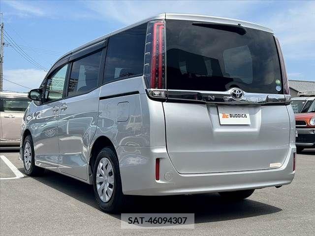 Toyota NOAH 2019-02 242896-12