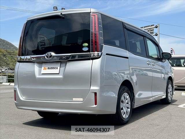 Toyota NOAH 2019-02 242896-14