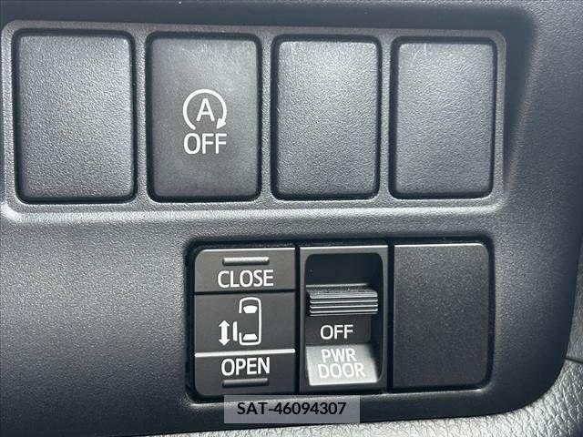 Toyota NOAH 2019-02 242896-4