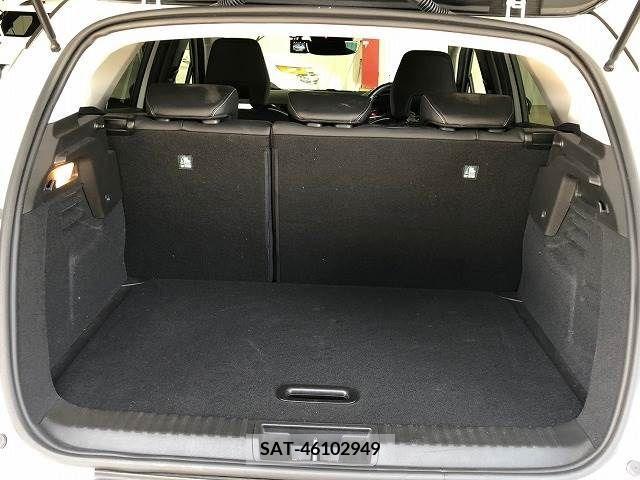 Renault CAPTUR 2021-07 372814-6