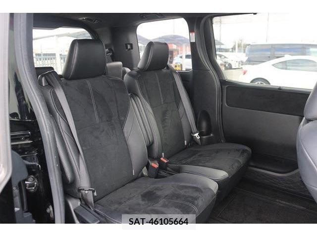 Toyota NOAH 2017-11 216937-13