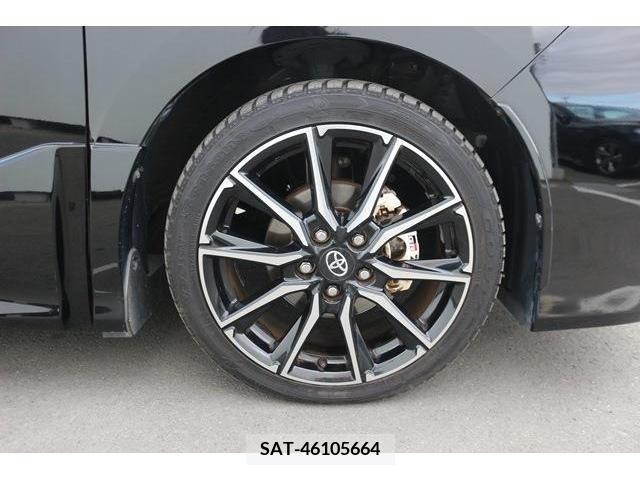 Toyota NOAH 2017-11 216937-11