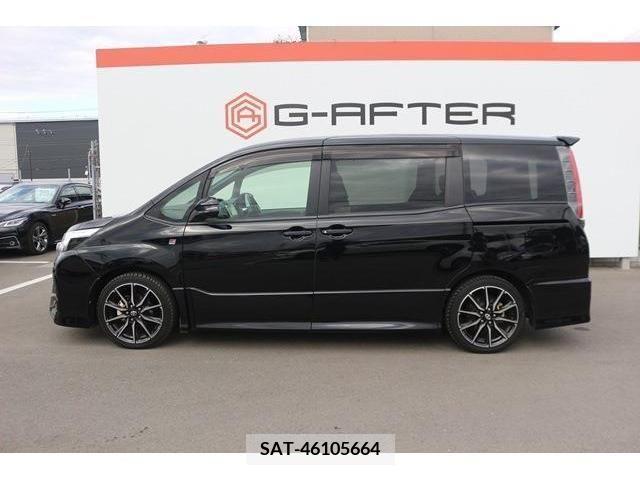 Toyota NOAH 2017-11 216937-8