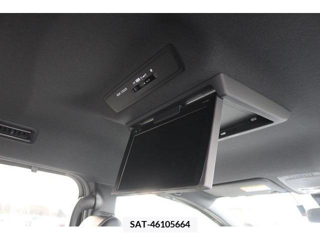 Toyota NOAH 2017-11 216937-4