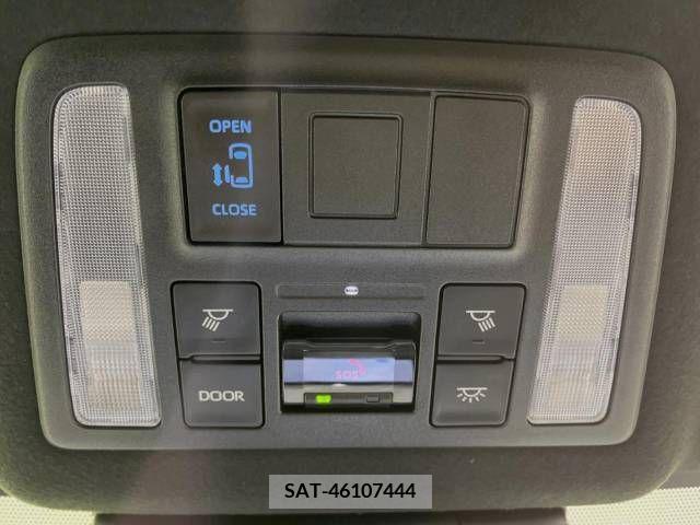 Toyota VOXY 2023-04 206904-6