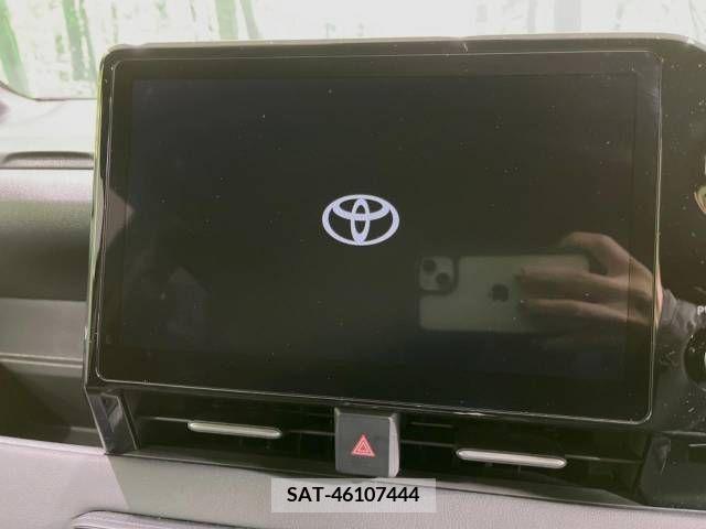 Toyota VOXY 2023-04 206904-3