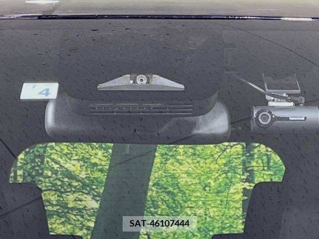 Toyota VOXY 2023-04 206904-2