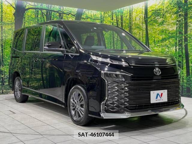 Toyota VOXY 2023-04 206904-17