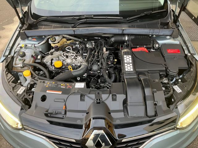 Renault MEGANE 2022-01 28234-18