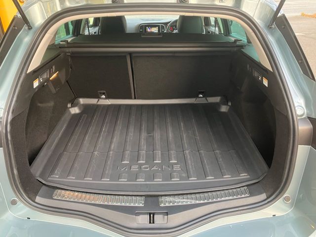 Renault MEGANE 2022-01 28234-16