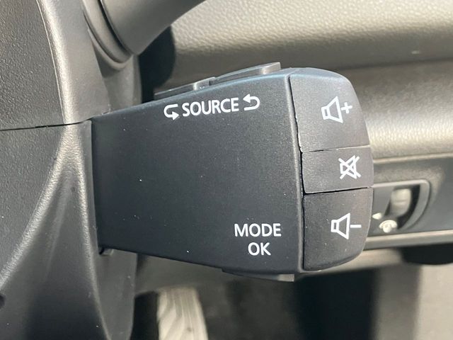 Renault MEGANE 2022-01 28234-14