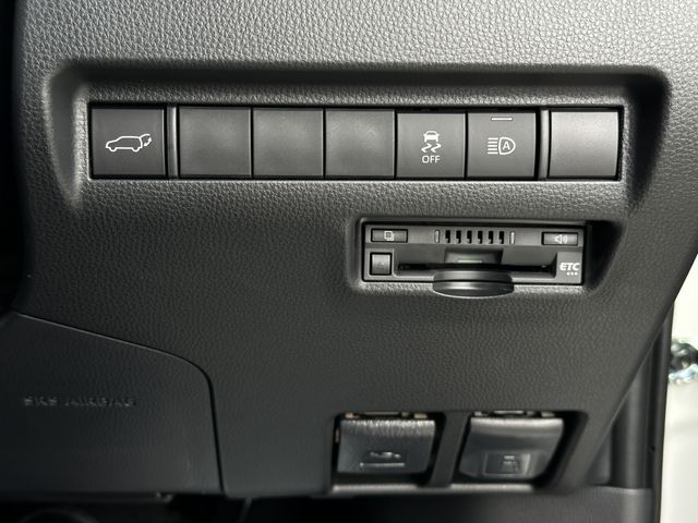 Toyota HARRIER 2022-09 13618-11