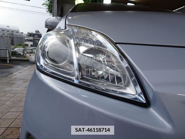Toyota PRIUS 2010-02 381466-14