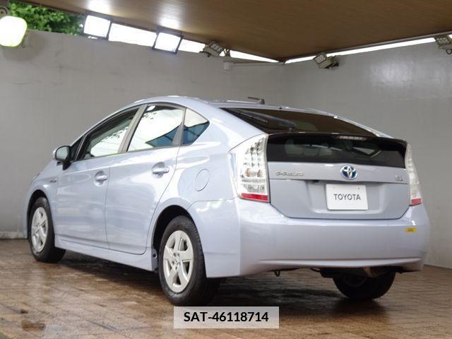 Toyota PRIUS 2010-02 381466-2
