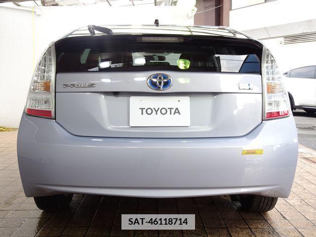 Toyota PRIUS 2010-02 381466-19