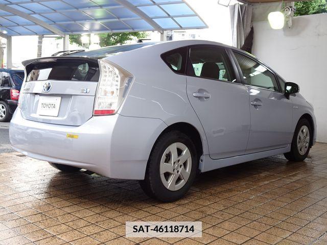 Toyota PRIUS 2010-02 381466-24