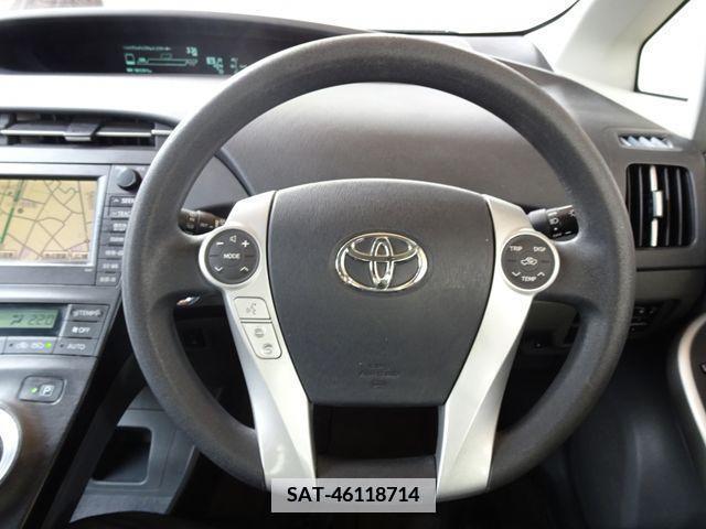 Toyota PRIUS 2010-02 381466-27