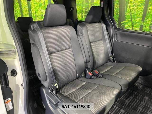 Toyota VOXY 2018-10 216460-9