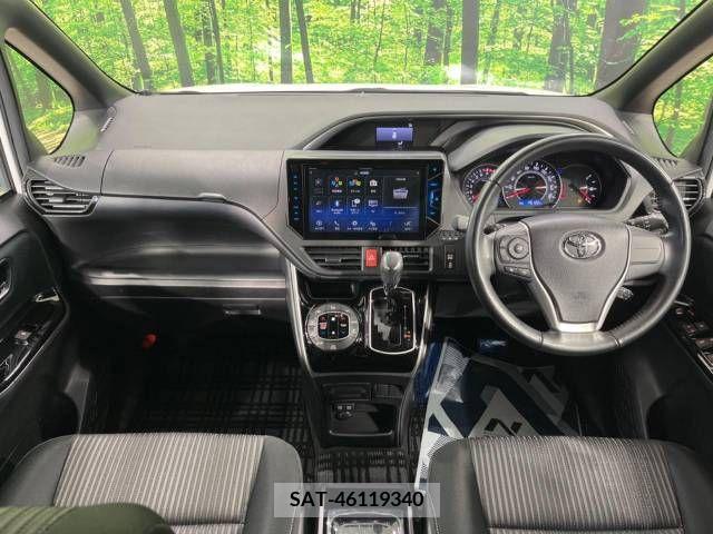 Toyota VOXY 2018-10 216460-1